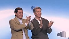 Alfonso F. Mañueco (izquierda) y el líder del Partido Popular, Alberto Núñez Feijóo. 