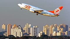 ARCHIV (29.09.2006). Eine Boeing 737-700 der GOL hebt vom Flughafen Congonhas in São Paulo, Brasilien, ab.