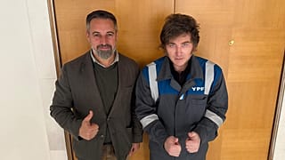 Abascal (izquierda) y Milei en Madrid, 14 de marzo de 2026.