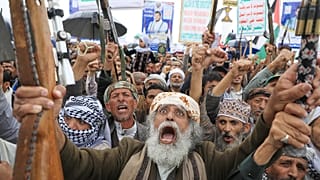 Irán-párti tüntetők Jemenben