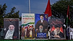 بنرهای حاضر در راهپیمایی رروز قدس در اسلام آباد پاکستان