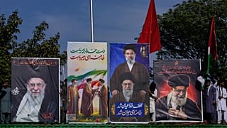 بنرهای حاضر در راهپیمایی رروز قدس در اسلام آباد پاکستان