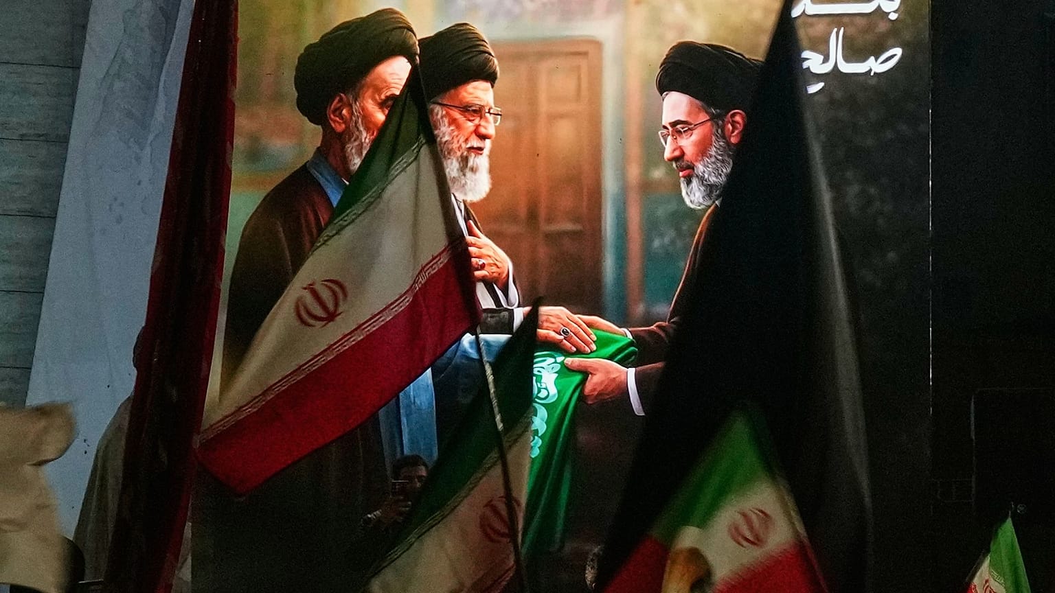 تصویر علی و مجتبی خامنه‌ای 