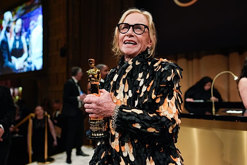 Amy Madigan a legjobb női mellékszereplőnek járó díjjal