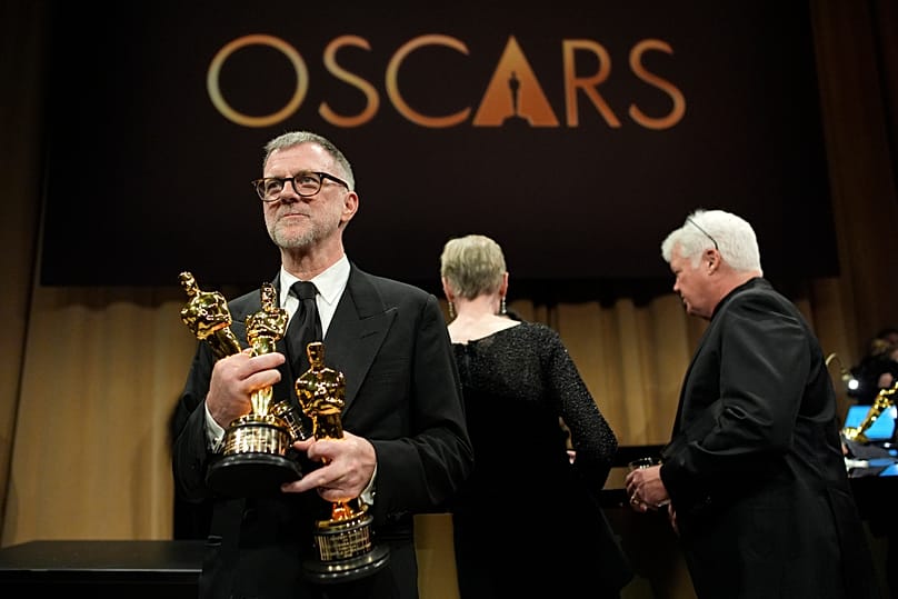 Paul Thomas Anderson a fődíjat elnyerő "One Battle After Another, rendezője az Oscar-díj gálán 2026 március 15-én
