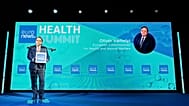 Olivér Várhelyi, unijny komisarz ds. zdrowia i dobrostanu zwierząt, podczas szczytu Euronews Health Summit.