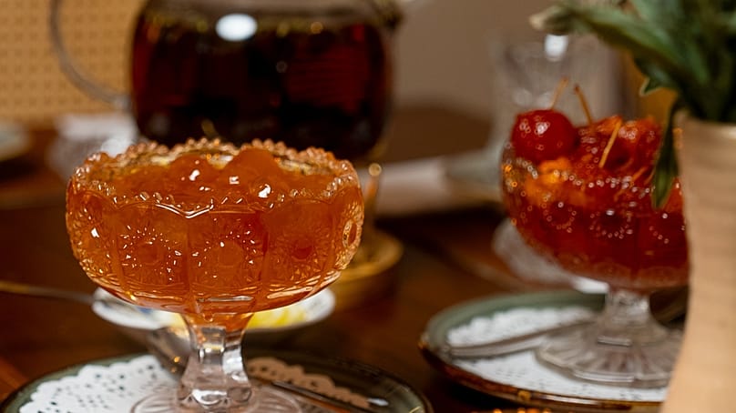 En Azerbaiyán, la mermelada se sirve aparte, no se mezcla. Se prueba sola y después se bebe el té