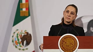 La presidenta mexicana, Claudia Sheinbaum, ofrece su conferencia de prensa diaria en el Palacio Nacional en la Ciudad de México, el 23 de febrero de 2026.