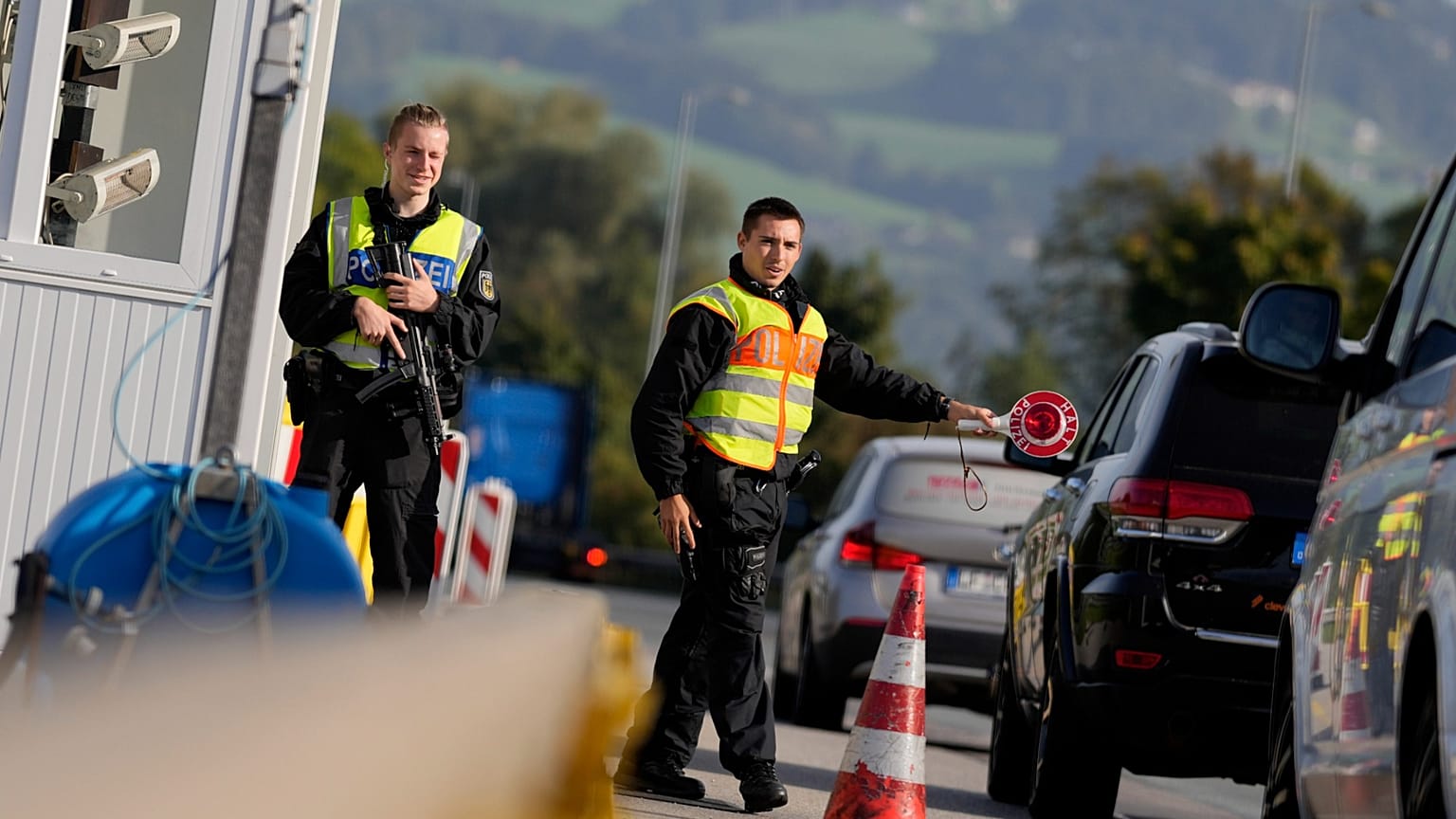 Bundespolizei bei Grenzkontrollen an der Grenze zu Österreich, 9. Oktober 2023