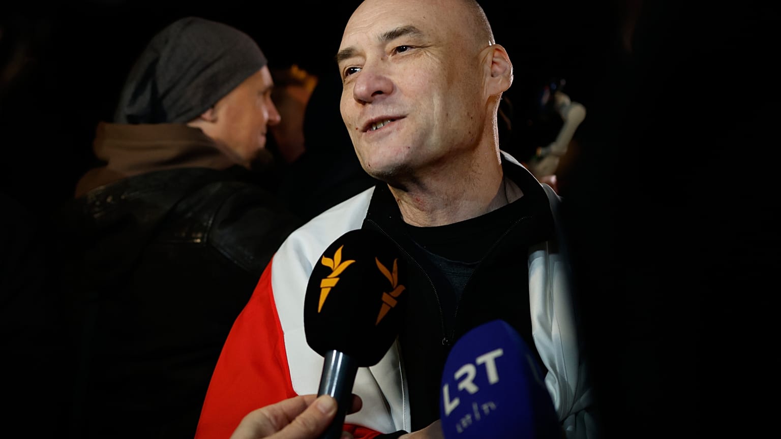 Menschrechtler Valiantsin Stefanovic nach seiner Freilassung in Belarus