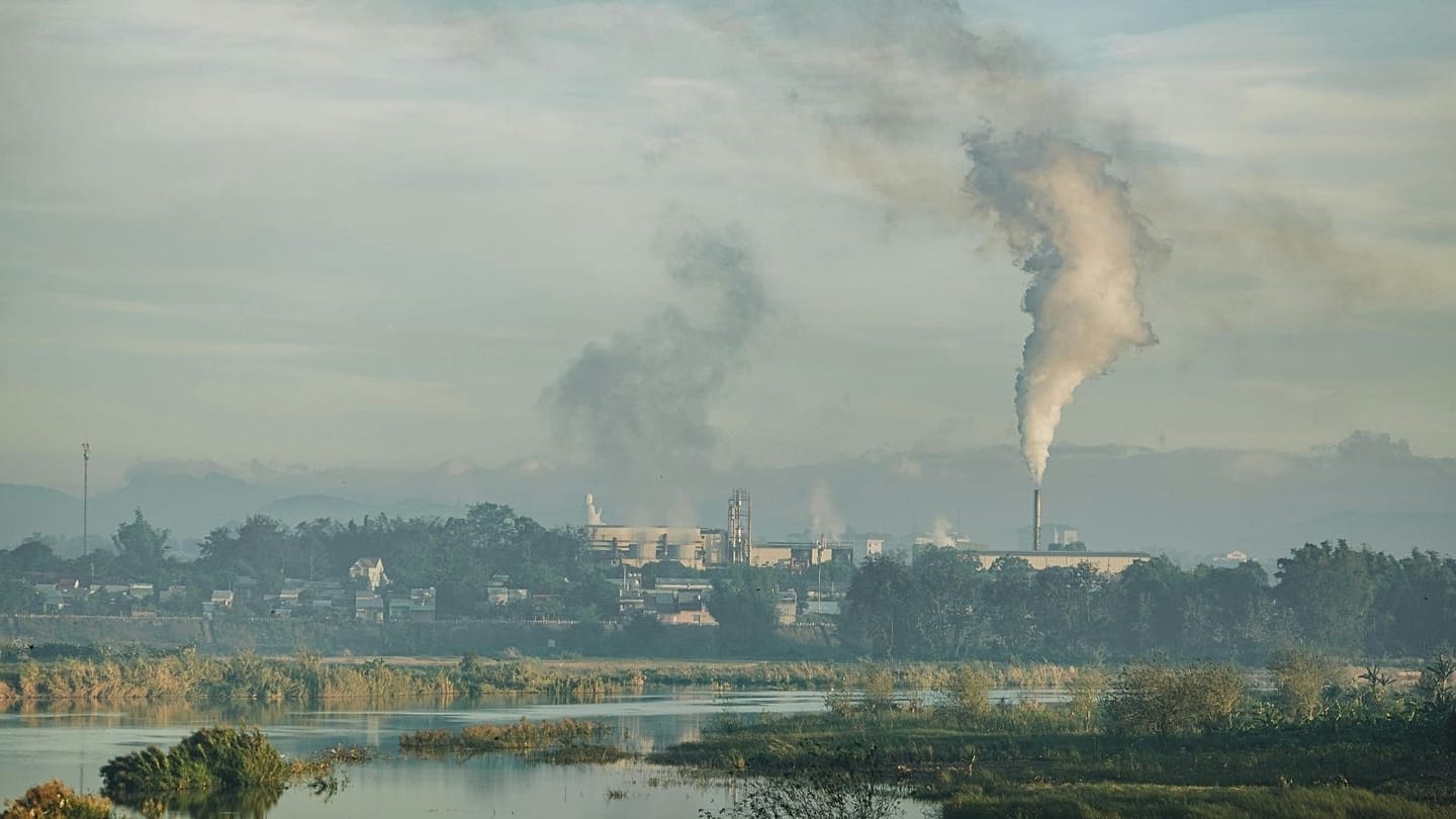 Air pollution linked to greater health risks in poorer European regions, study finds