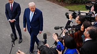 Prezydent Donald Trump rozmawia z dziennikarzami w piątek, 20 marca 2026 r., w Waszyngtonie