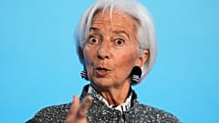 EZB-Präsidentin Christine Lagarde spricht in Frankfurt auf einer Pressekonferenz nach der Ratssitzung der Europäischen Zentralbank am Donnerstag.