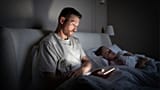 Las aplicaciones de sueño pueden agravar la ansiedad de quienes sufren insomnio