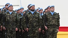 ARQUIVO: Uma unidade espanhola de manutenção da paz da ONU na sua base em Marjayoun, no sul do Líbano, a 9 de fevereiro de 2010.