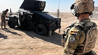 ARCHIVO - mitar español en Irak