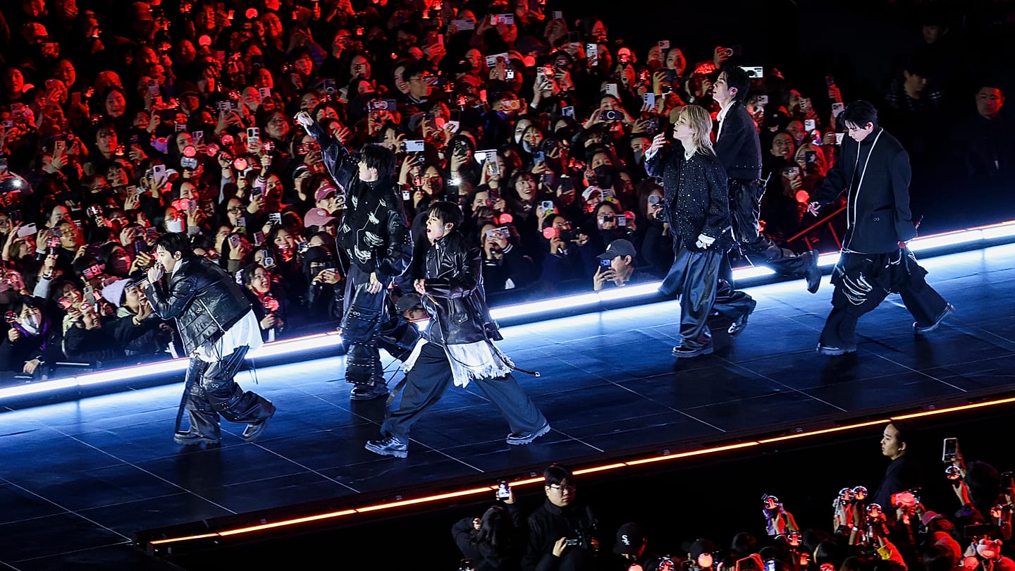 K-pop BTS makes comeback in Seoul: 260,000 fans, millions watching on screens