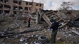 Разрушения в жилом квартале города Димона, Израиль, утро 22 марта 2026