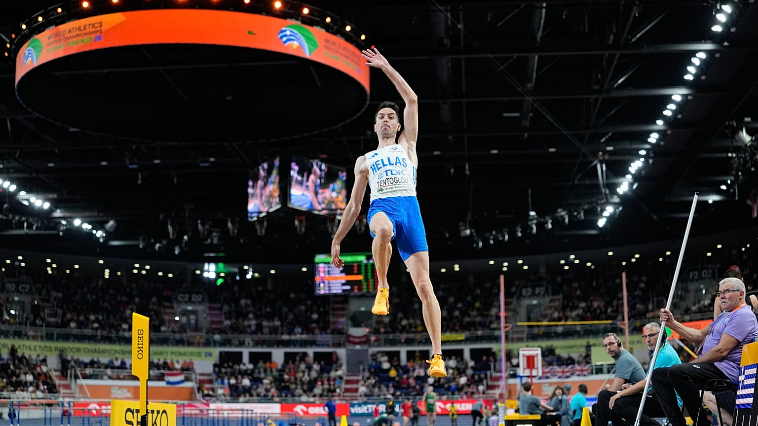 Ο Μίλτος Τεντόγλου στο Τορουν