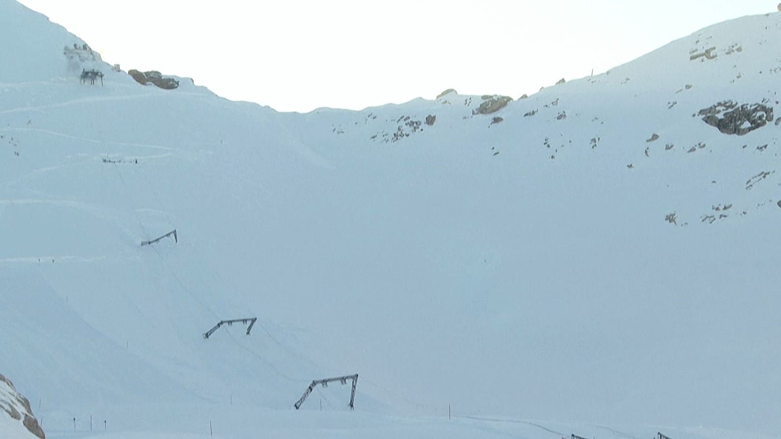 The ski lift on Zugspitze is being dismantled as the Schneeferner glacier vanishes.