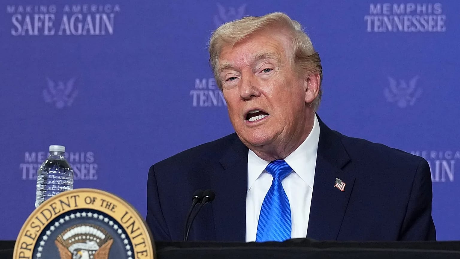 US President Donald Trump participates in a roundtable discussion on public safety at a Tennessee Air National Guard Base in Memphis, 23 March, 2026