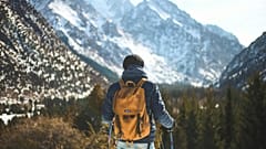 Bergwandern ist bei Reisenden sehr beliebt geworden.