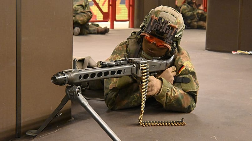 Ein Soldat bei der Übung Bollwerk Bärlin, 18.11.2025