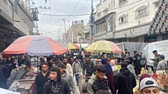 Palästinenser beim Einkaufen im Gaza-Streifen