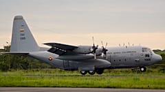 Aereo Hercules della Forza Aerea Colombiana a Florencia. Immagine d'archivio