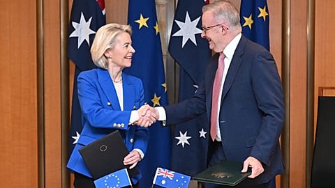 EU Commission President Ursula von der Leyen and Australian Prime Minister Anthony Albanese sign a joint statement in Canberra, Tuesday, March 24, 2026.