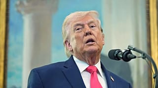 Donald Trump ha parlato dalla Casa Bianca in occasione del giuramento di Markwayne Mullin come nuovo Homeland Secretary 