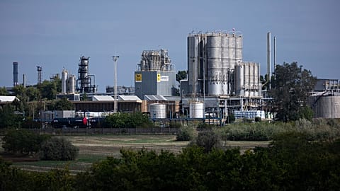 EU delays proposal to ban Russian oil amid Iran war, price spikes and Druzhba row