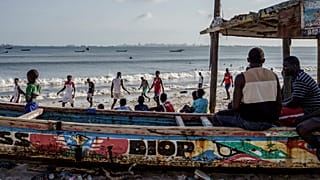 Sénégal : la pêche industrielle détruit la vie des pêcheurs locaux