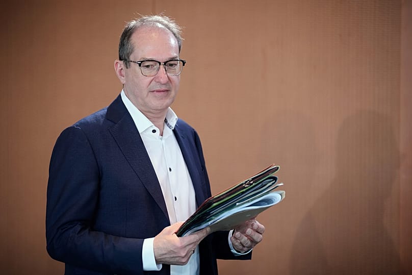 Bundesinnenminister Alexander Dobrindt fordert Zivilschutz als Unterrichtsfach an Schulen.