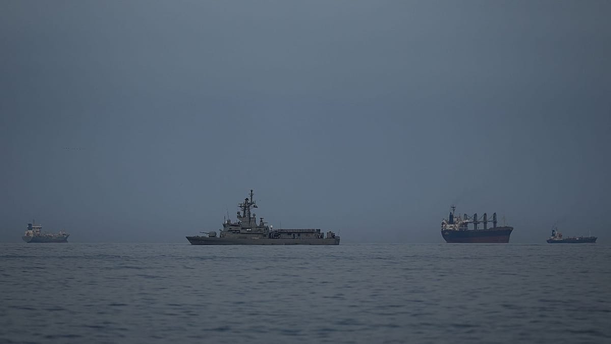 کشتی‌هایی که از تنگه هرمز عبور می‌کنند متعلق به چه کشورهایی هستند؟