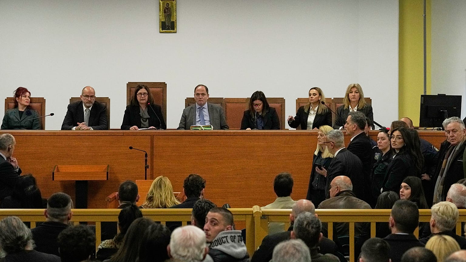 Πρώτη ημέρα δίκης για τα Τέμπη