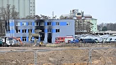 Complejo industrial incendiado en Pardubice