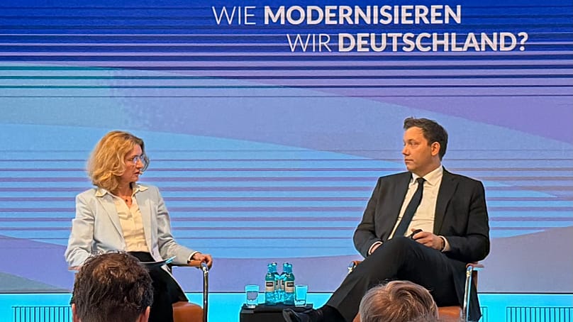 Daniela Schwarzer Vorstand Bertelsmann Stiftung und Vizekanzler Lars Klingbeil