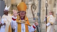 Sarah Mullally waves as she leaves after the Enthronement Ceremony installing her as archbishop of Canterbury in Canterbury, 25 March, 2026