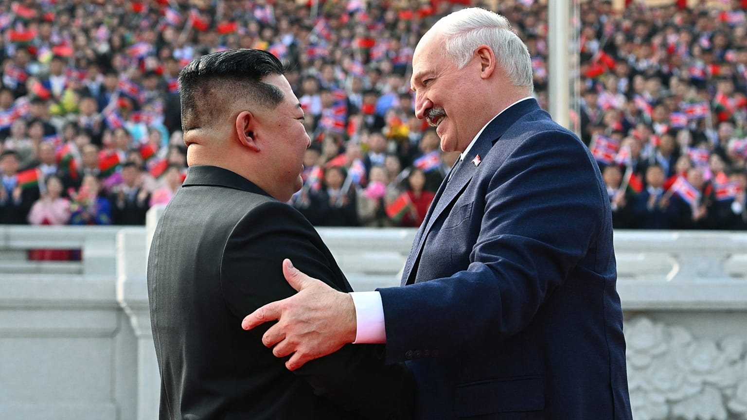 Lukashenko y Kim Jong-un en Pionyang