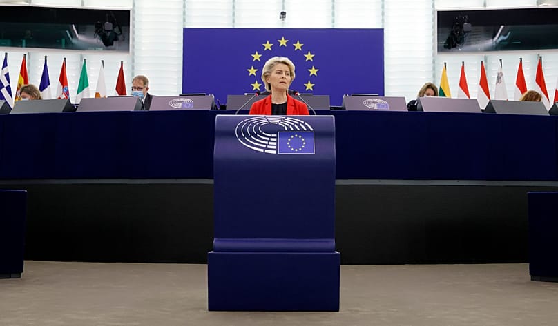 Przewodnicząca Komisji Europejskiej Ursula von der Leyen wygłosiła swoje przemówienie we wtorek 19 października 2021 r. w Parlamencie Europejskim w Strasburgu.
