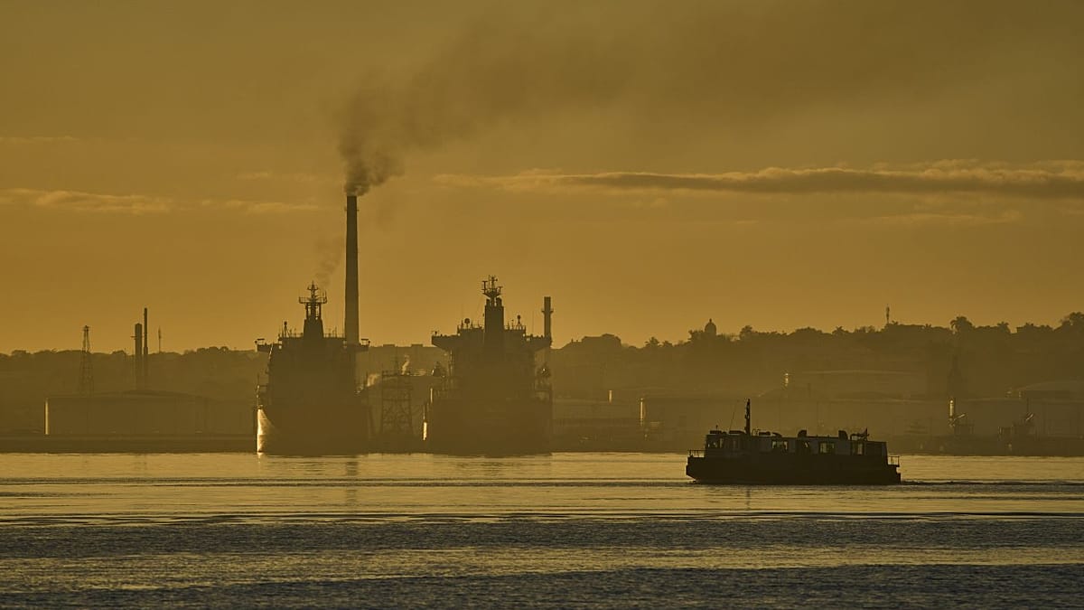 ترامپ و افزایش حمایت از بخش خصوصی کوبا؛ آمریکا ۳۰ هزار بشکه سوخت به هاوانا فرستاد