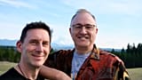 Les spécialistes de la mort Kristoffer Hughes et Chris Cooper-Hayes militent pour le compostage humain au Royaume-Uni.