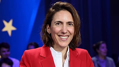Valérie Hayer is the chair of Renew Europe group