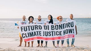 De gauche à droite : Angelo Vrolijk, Danique Martis, Judmar Emerenciana, Jackie Bernabela, Helen Angela, Onnie Emerenciana.