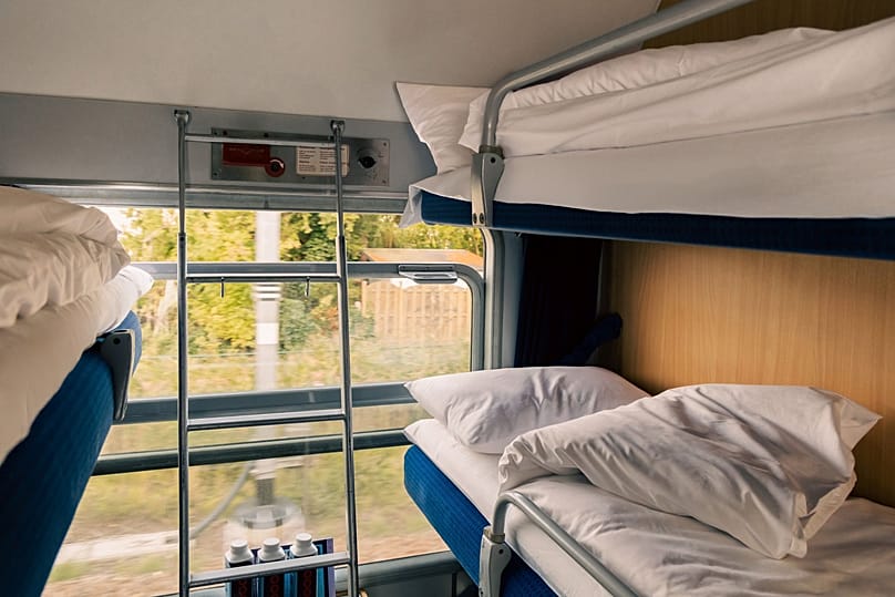 Comboio noturno é boa opção para quem quer poupar tempo e dinheiro