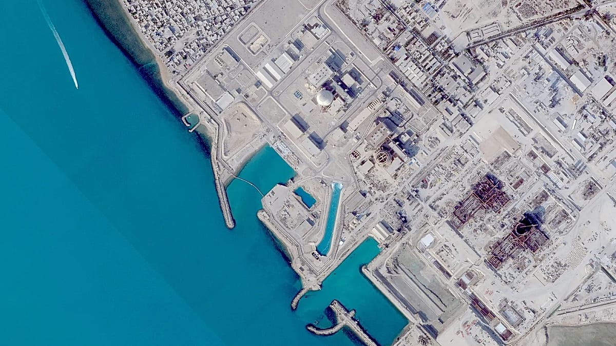 Iran, raid aerei israeliani sugli impianti nucleari: non ci sono state vittime o fughe di radiazioni
