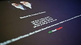 Die vandalisierte Homepage einer saudischen Website zeigt Parolen in Farsi-Sprache und die Worte "Hacked by Iranian Hackers" in London, 8. Juni 2017 