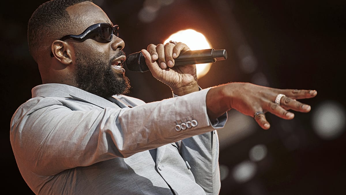 Le chanteur Gims mis en examen pour 