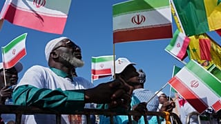 Demonstrators gather in Dakar to protest Iran war and show solidarity